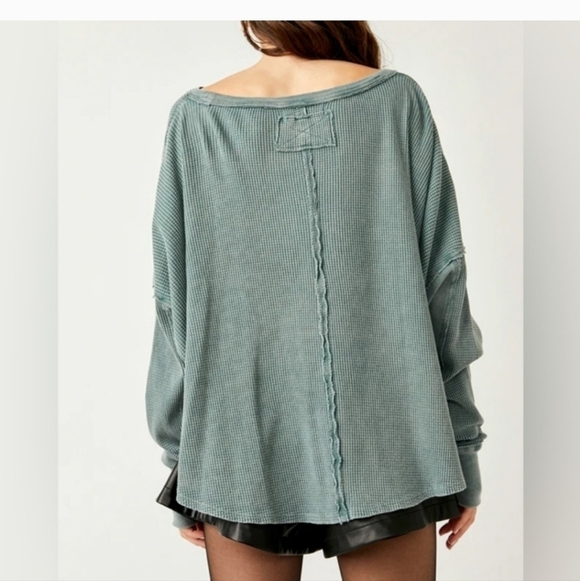 Free People Microphone Drop Thermal top t-shirt long sleeve silver pine NEW! - Picture 3 of 7